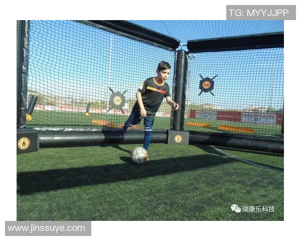 台湾足球妹展现青春活力与运动魅力引领新潮流