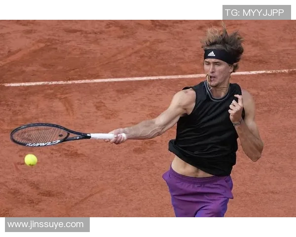 赛后分析:西安网球队与上海网球队的比赛节奏与战术对比探讨 赛后分析:西安网球队与上海网球队的比赛节奏与战术对比探讨