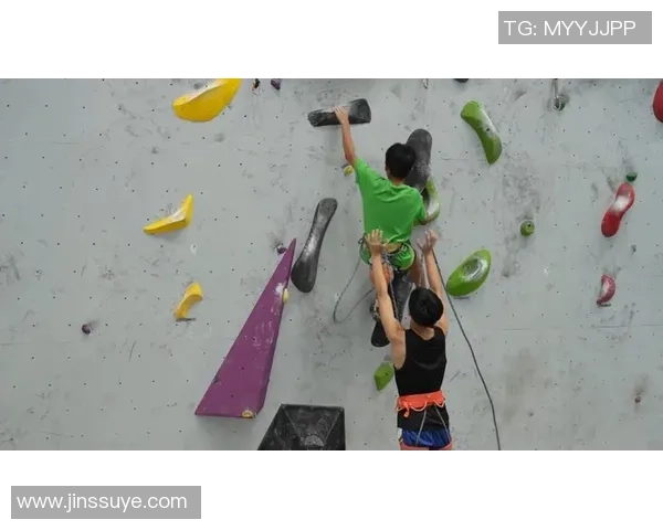 西安攀岩队的团队协作之道：探索攀岩运动中的默契与信任